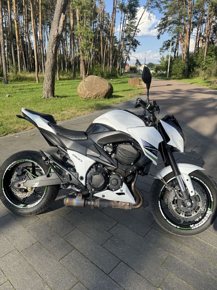 Мотоцикл Kawasaki z800