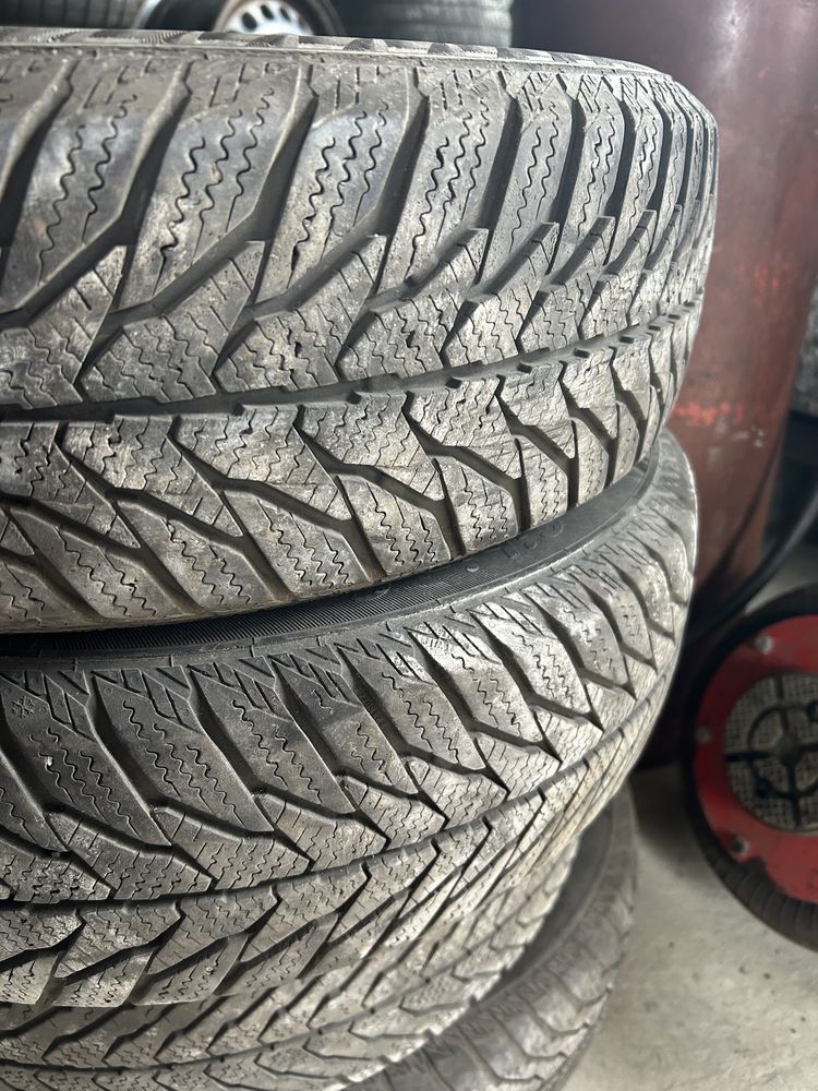 Продам резину шини 165/65 R14 зима