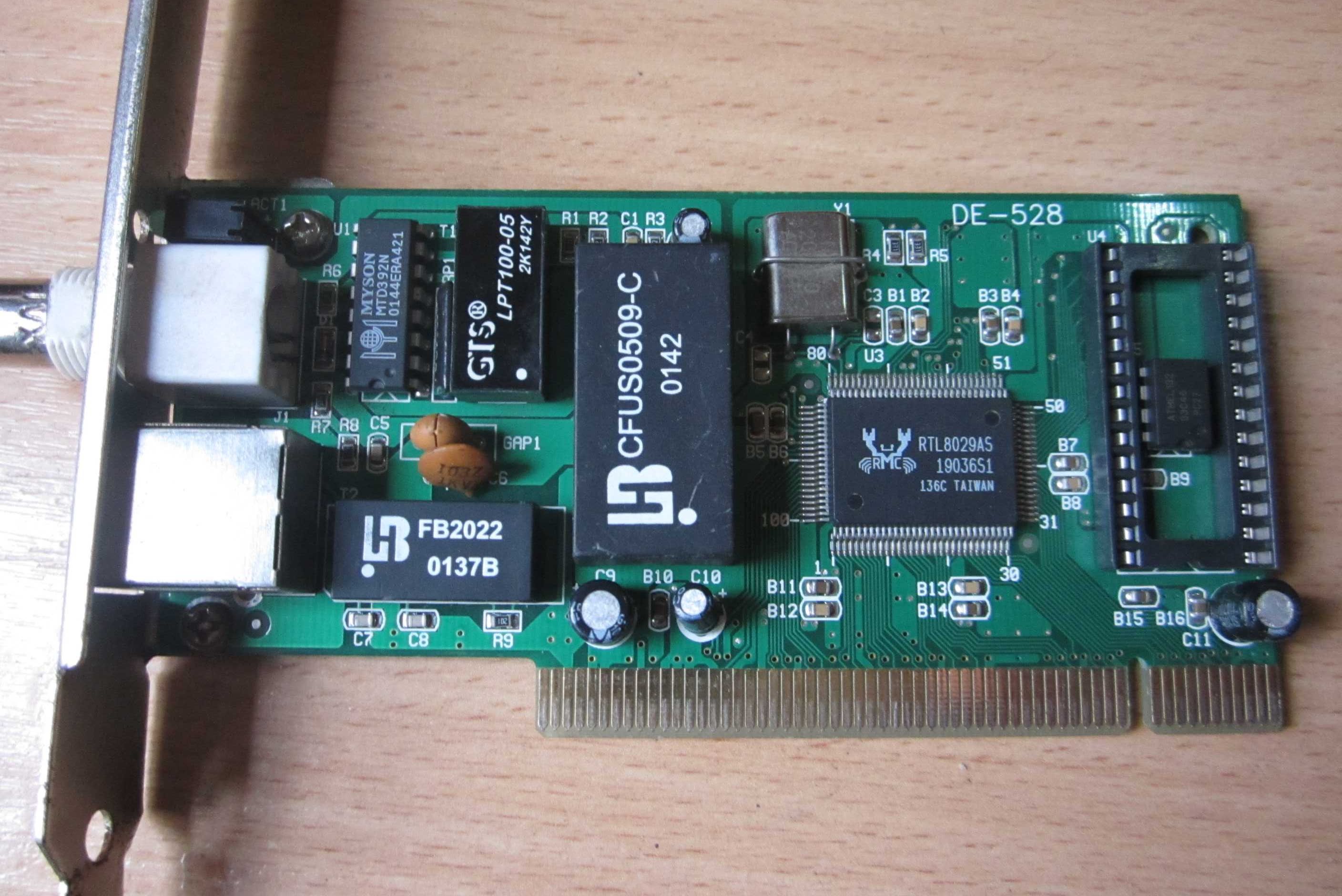 Сетевая карта D-Link DE-528CT PCI - Ethernet RJ45 100 Мбит/с