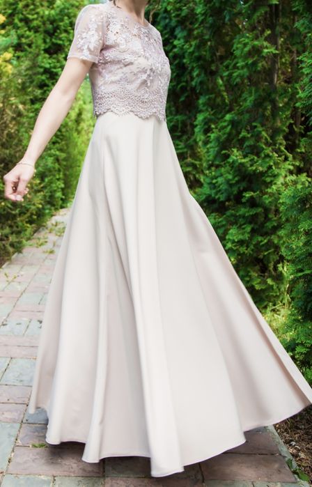 Випускна, вечірня, святкова сукня