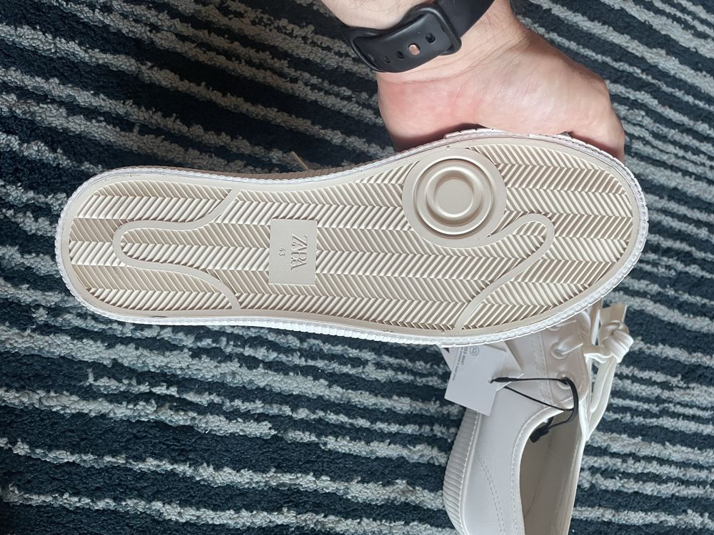 Sapatilhas zara 43