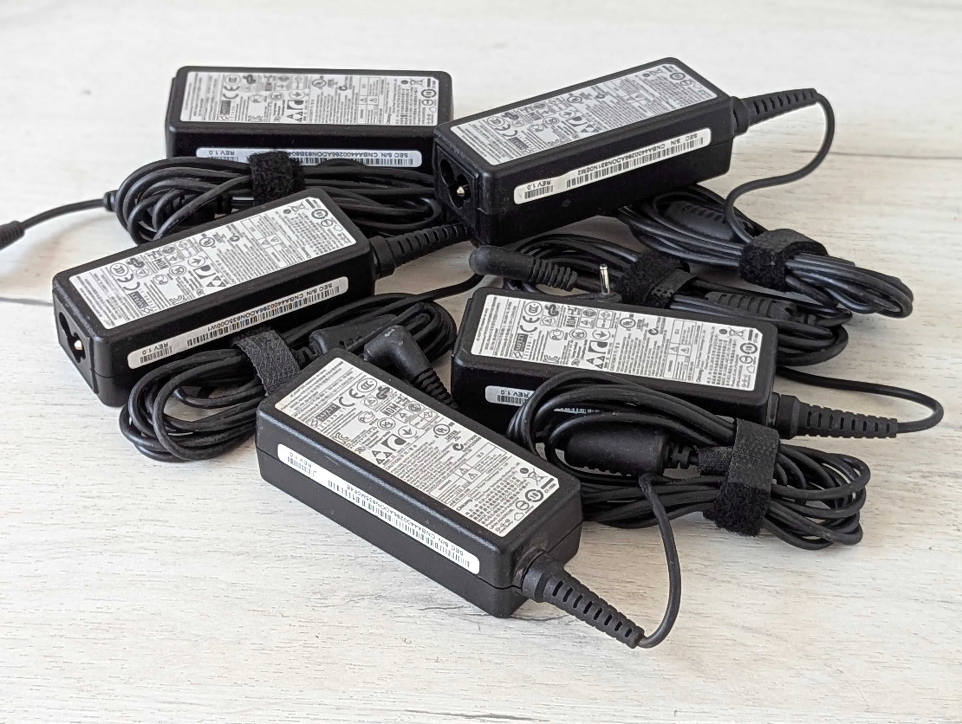 Блок живлення Chicony 40W 2.5*0.7  3,33a