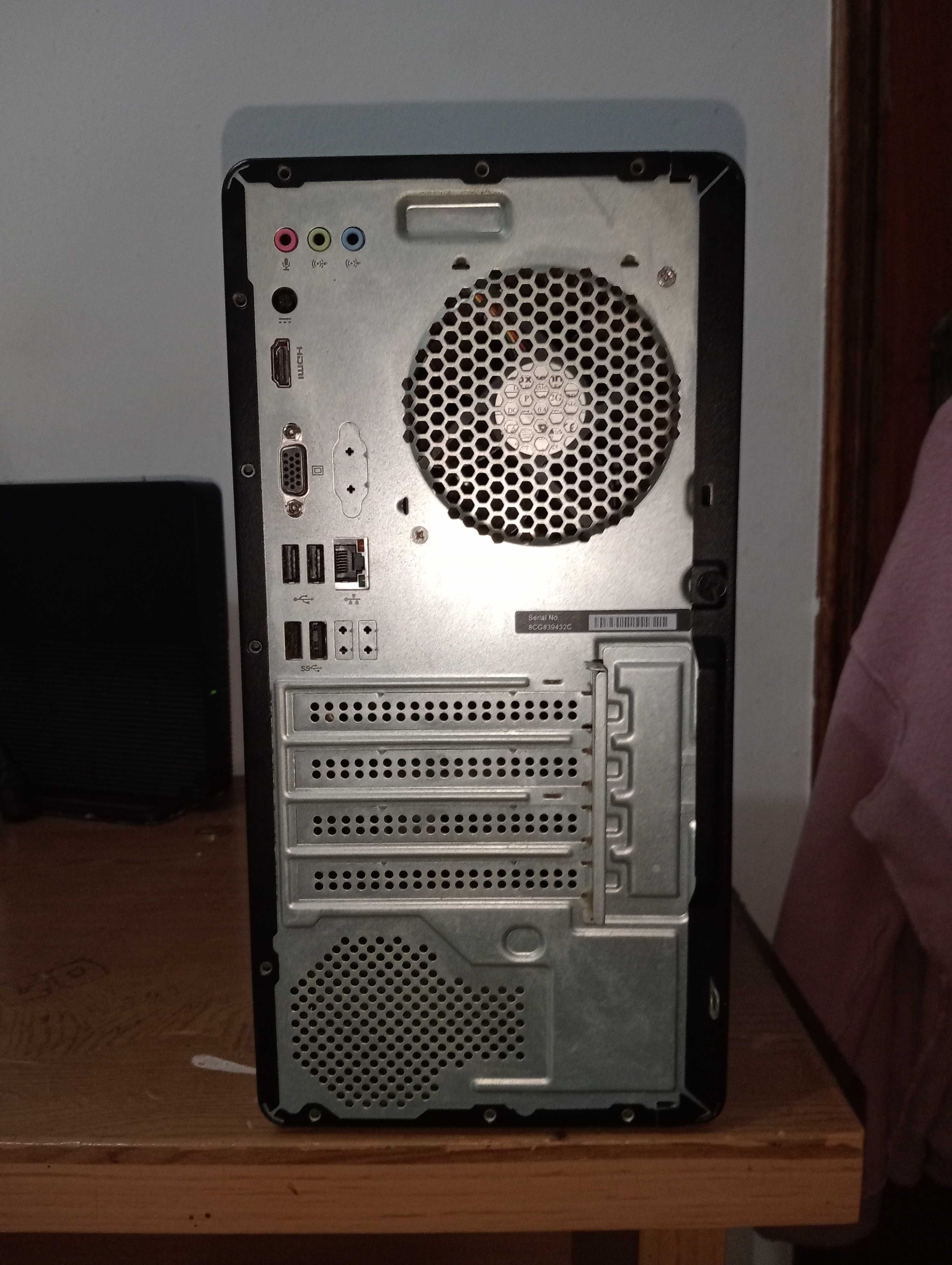 Torre de computador HP