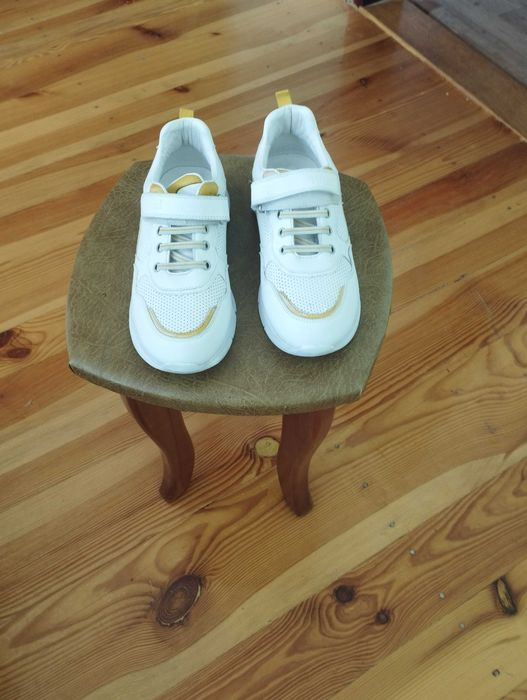 Взуття підліткове