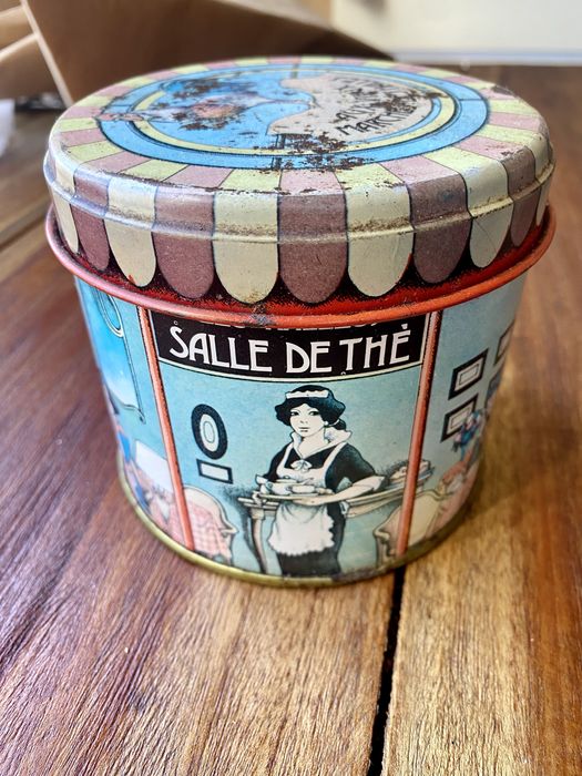 Lata para chá vintage