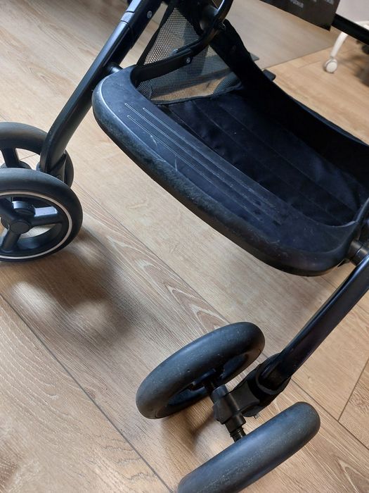 Używany wózek gb qbit+