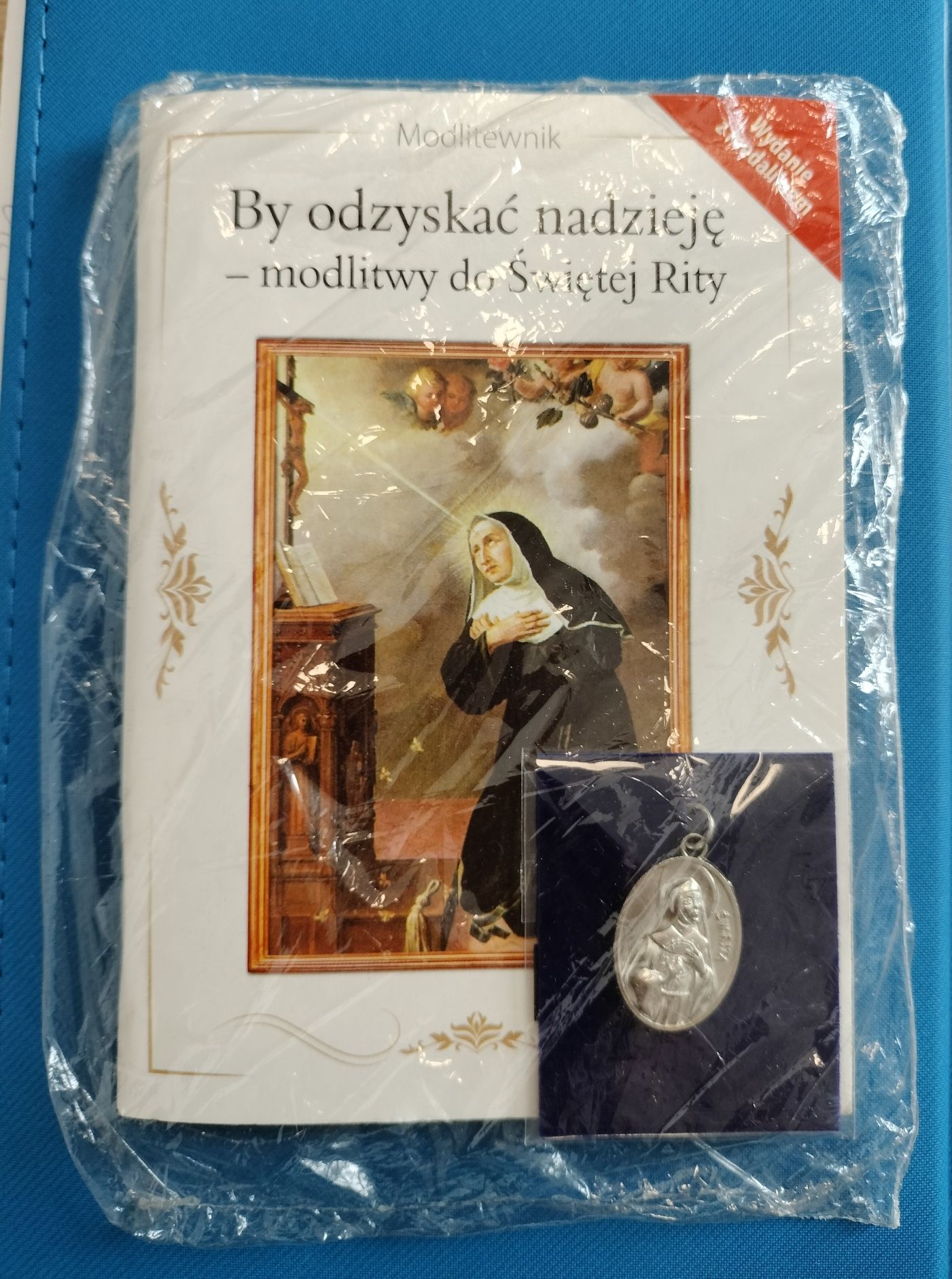 Medalik plus modlitwy do Świętej Rity