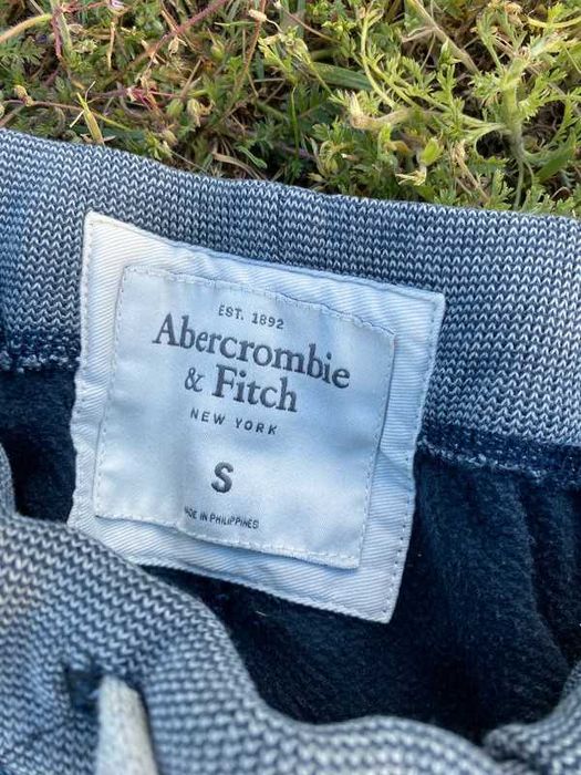 Spodnie damskie dresowe Abercrombie Fitch S M Avant Garde granatowy