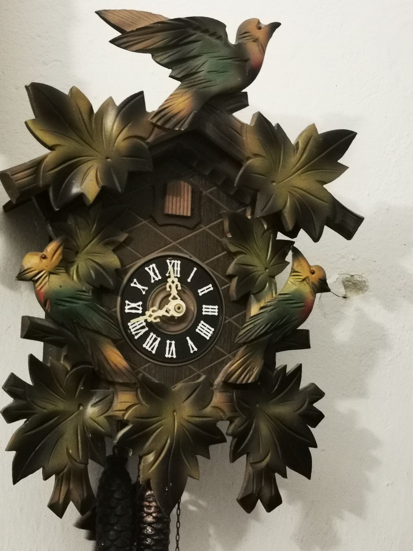 Zegar z kukułką w drewnie