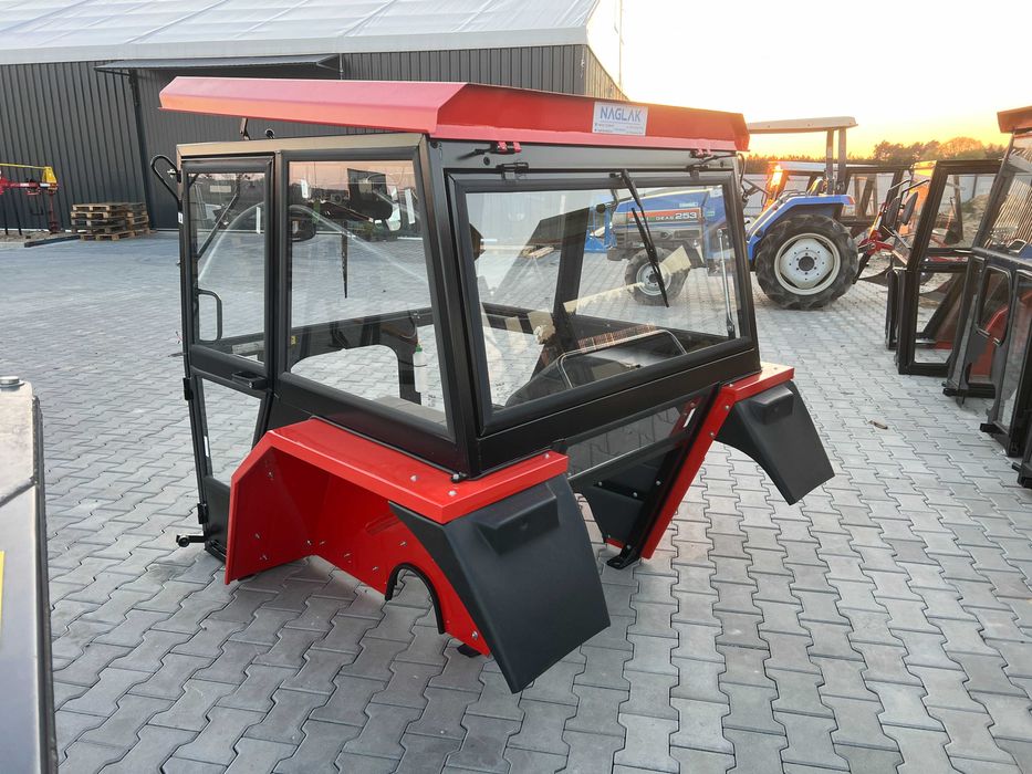 Kabina Ursus C360 C-360 C-330 C330 T-25 z błotnikami NAGLAK ---RATY---