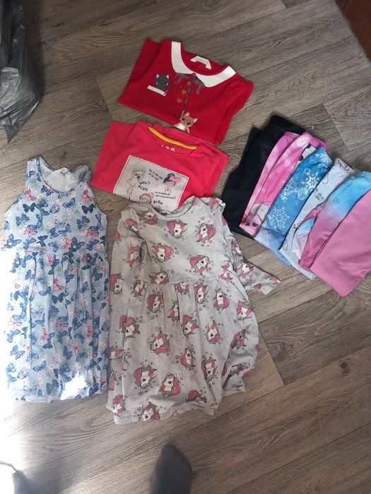 Zestaw ubranek 122-128