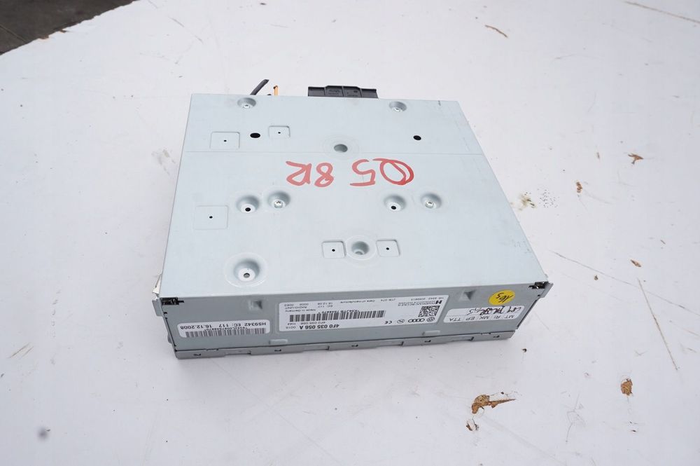 TUNER RADIA 4F0035056A AUDI Q5 8R