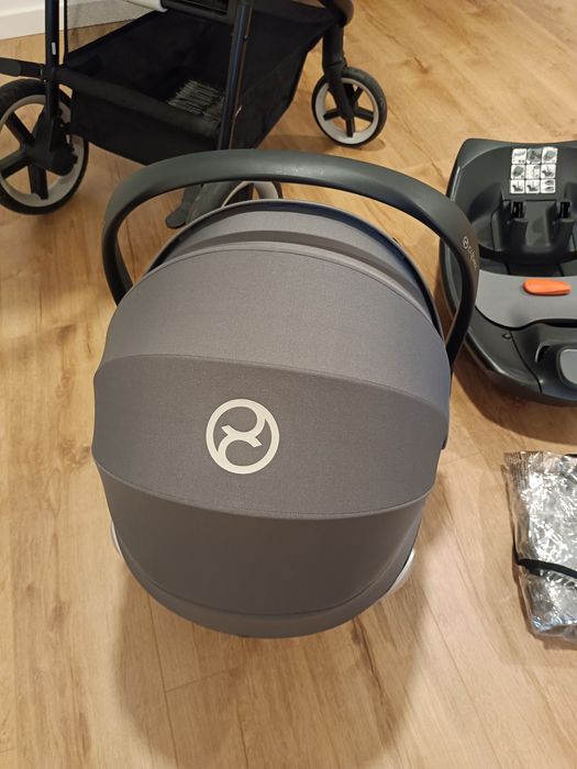 Carrinho bebé Cybex + Ovo Cybex + base Isofix Cybex