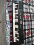 Продам Синтeзaтop YAMAHA NP-V60