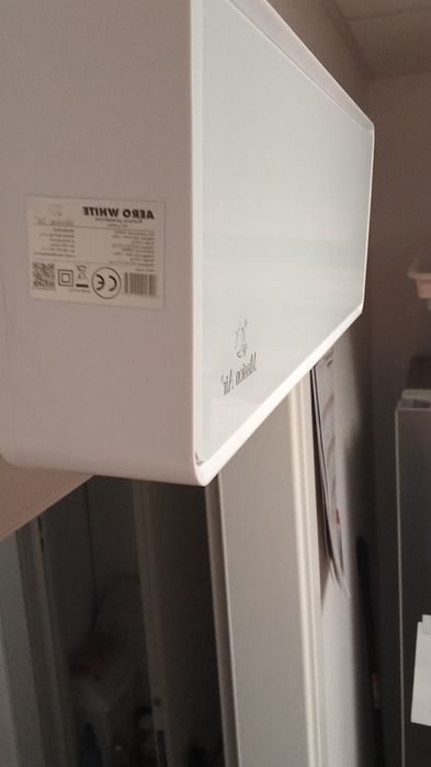 grzejnik farelka kurtyna powietrzna nad drzwiami ogrzewanie pilot