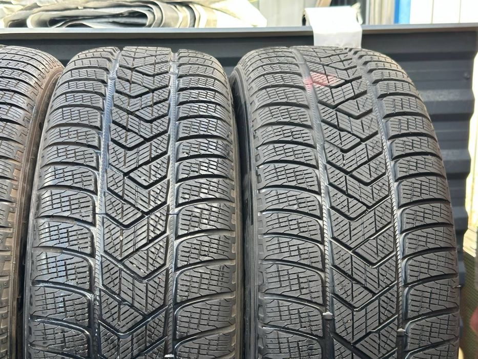 Pirelli Scorpion  235/60/R18 8 mm 2020 рік (як нові)