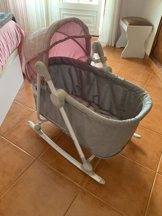 Vendo berço-espreguiçadeira 5 em 1 KINDERKRAFT - NOVA!