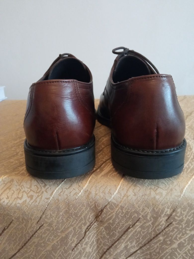 Новые кожаные туфли Fretz Men Р. 43 eu
