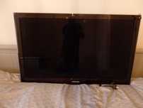 Telewizor 40" do zawieszenia
