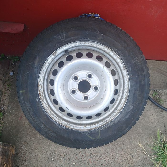 Шина зимова з диском на Фольксваген Транспортер