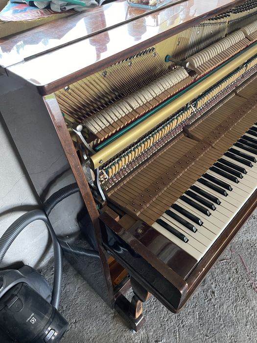 Pianino Etiuda 1983r brązowy sprawne z PRL-u Rybarzowice Razno