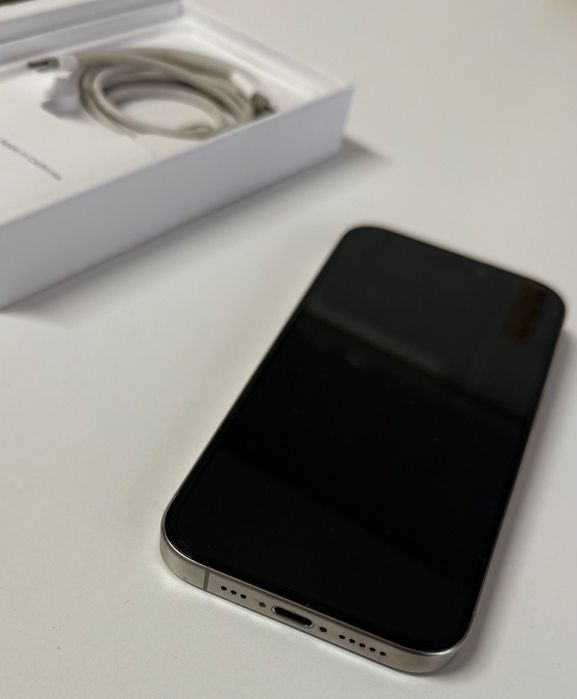 iPhone 15pro 512GB, bateria 86% sem riscos (como novo)