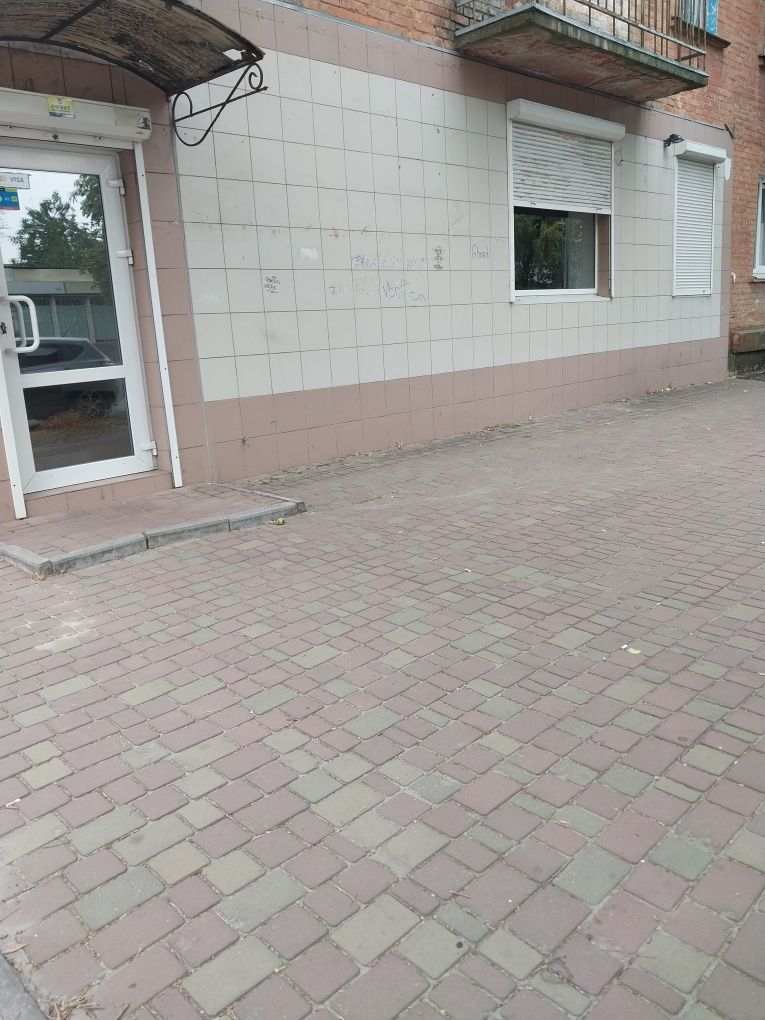 Продаж  приміщення, 40 кв.район центрального ринку.