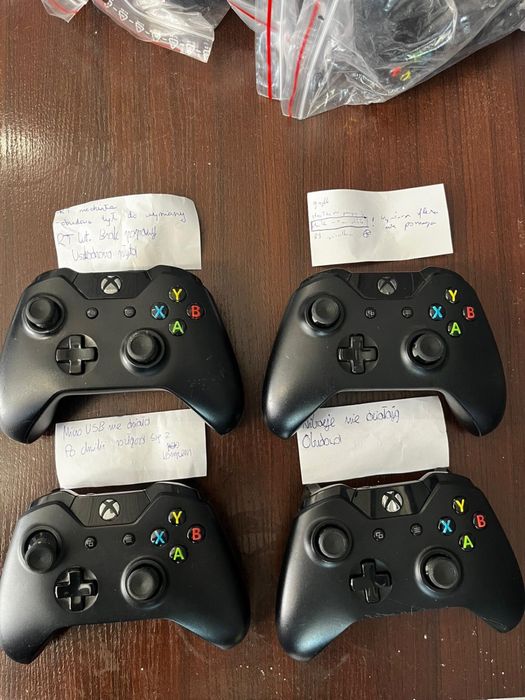 4x Pad do Xbox One Uszkodzony