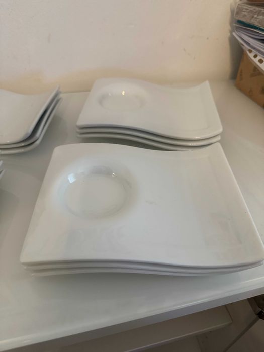 Conjunto pratos ondulados