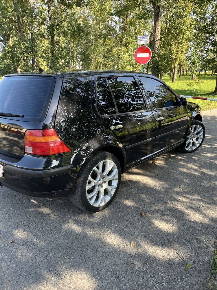 GOLF 4 продається