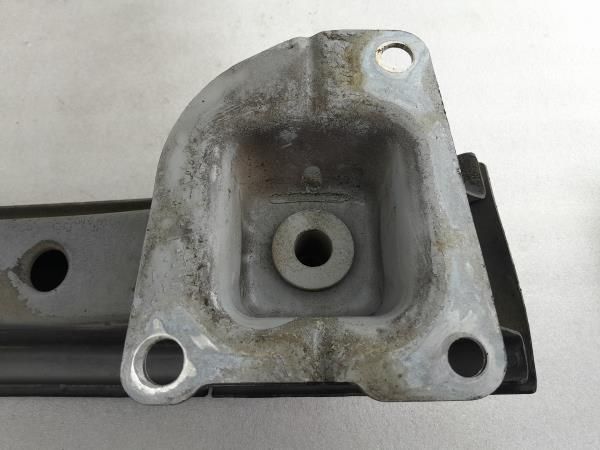 Reforço pára-choques trás VOLVO V50 (MW)