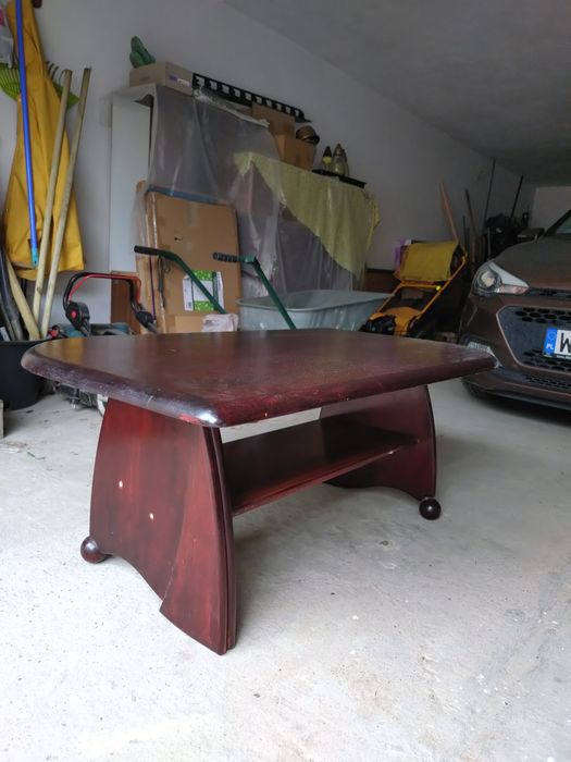 Stolik kawowy mahoń