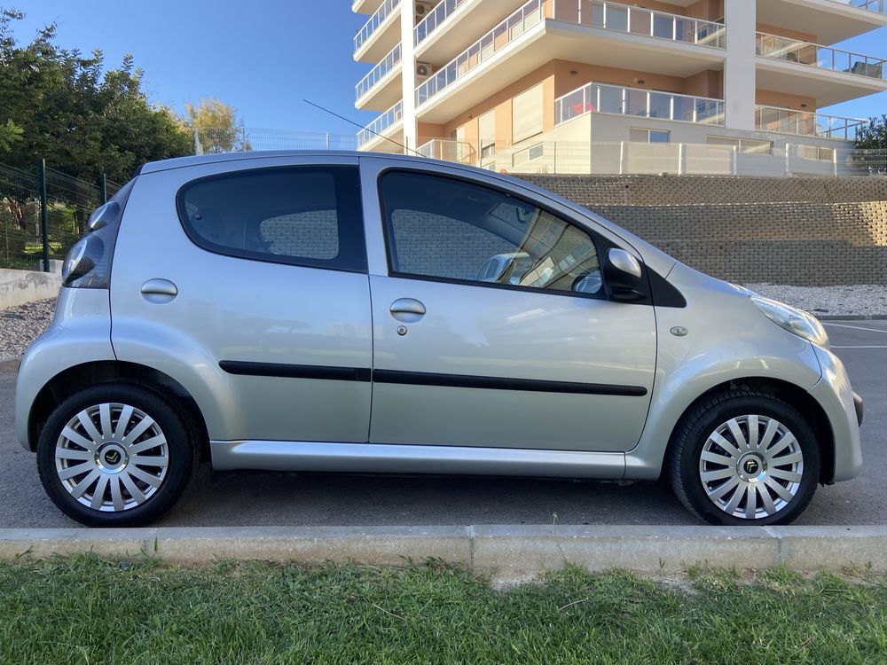 C1 • Motor Toyota de Corrente • Multimidia • 134 mil km • AC a gelar