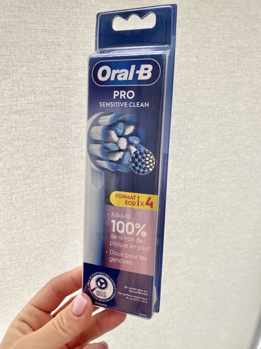 Насадки к электрической зубной щетке  Oral-B Braun 3D White Pro