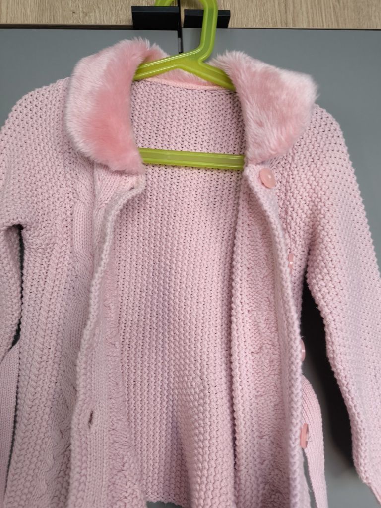 Sweter dziewczęcy rozpinany r. 110