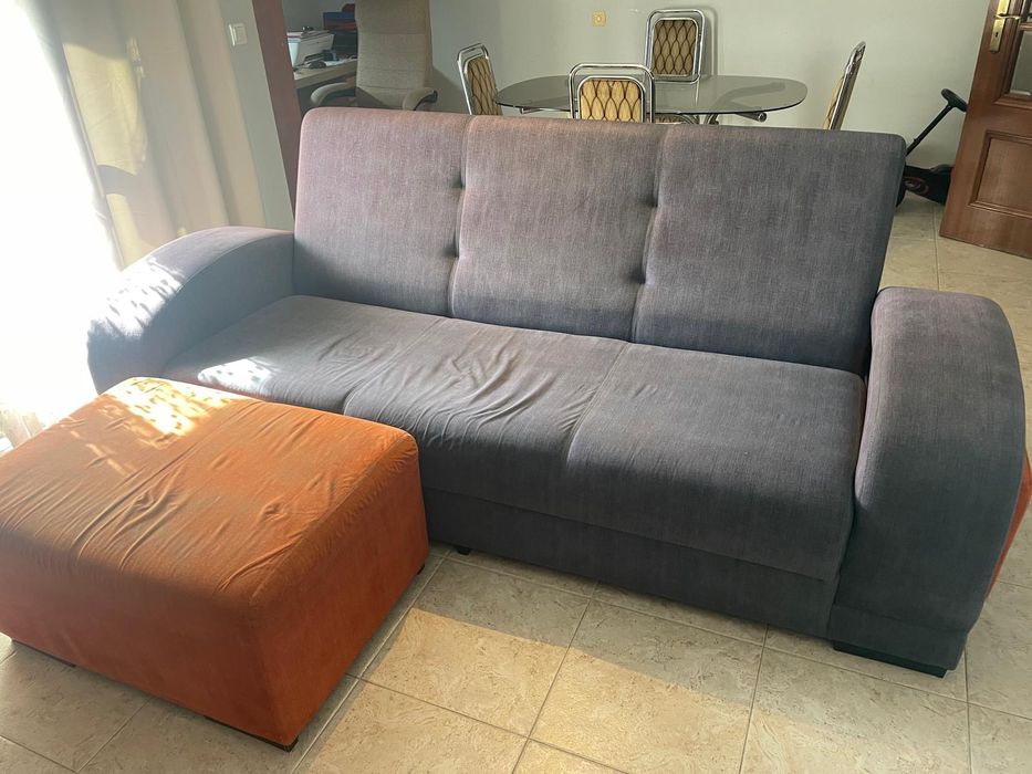 Sofa chaise longue.