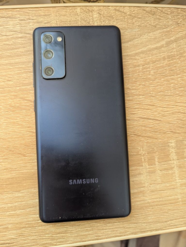 Samsung S20FE 8/256 dual