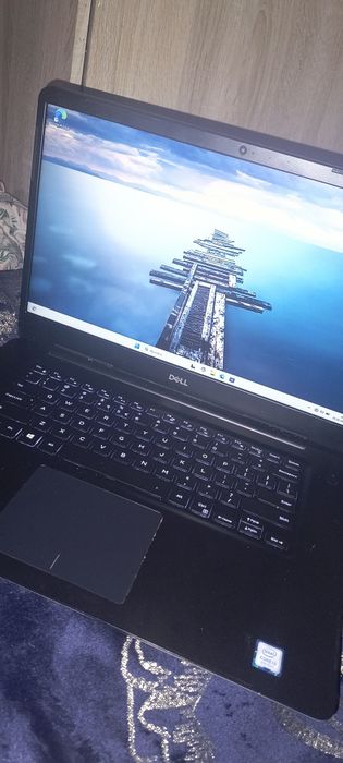 Różne laptopy Dell Lenovo Hp Toshiba