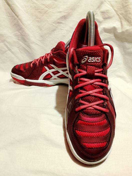 Кросівки Asics Gel-Thrust.