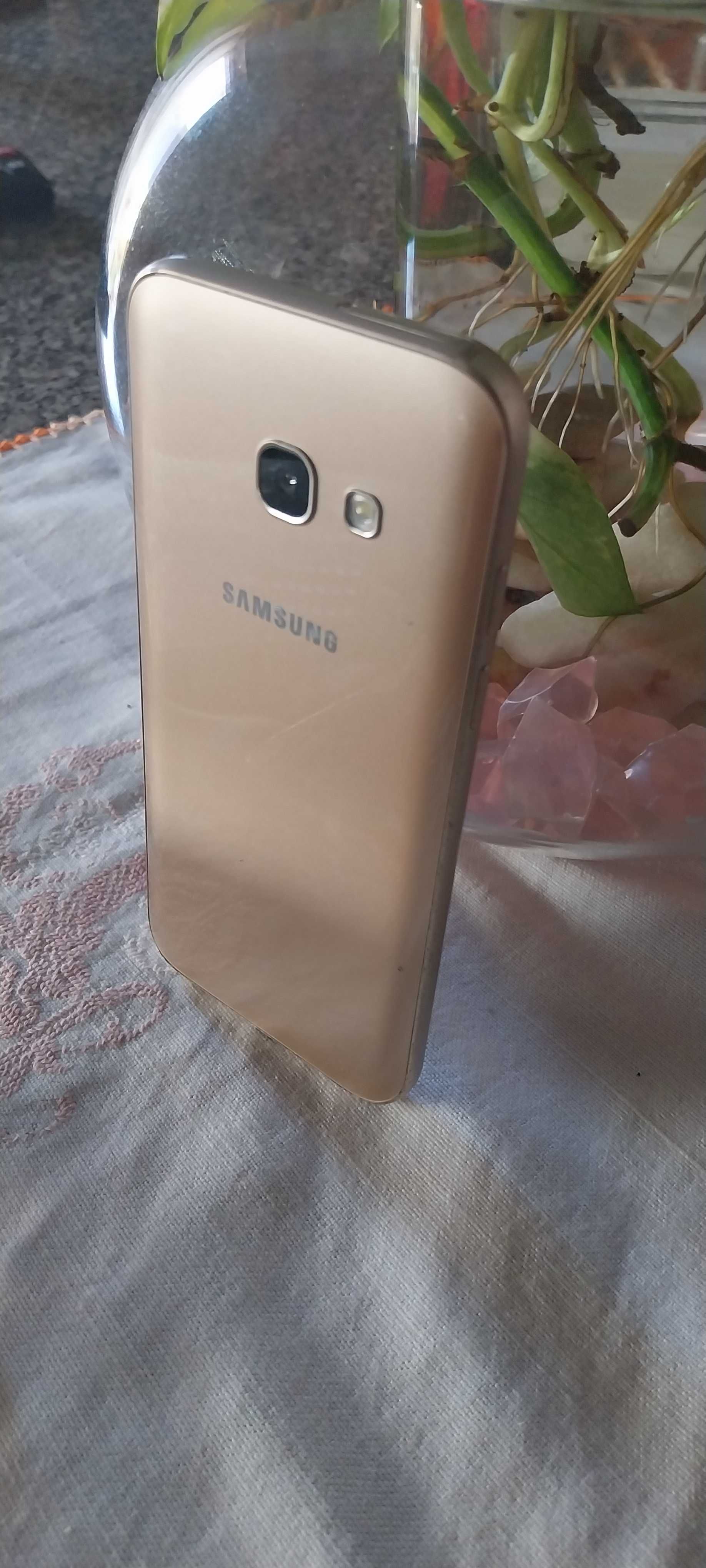 Samsung Galaxy A3 (SM-A300M) - Dual Sim gold