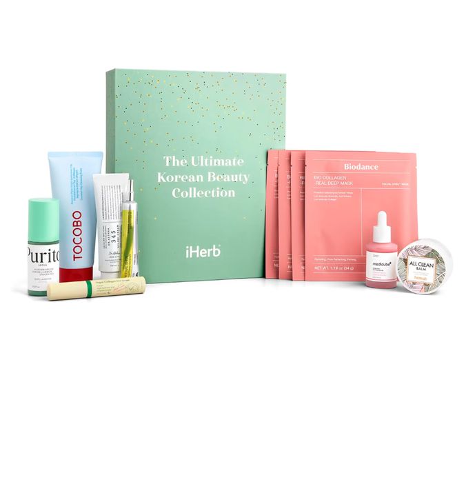 Продукти із 8 бестселерів K-Beauty