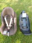 Fotelik Maxi-Cosi 2wayPearl z bazą 2wayFix