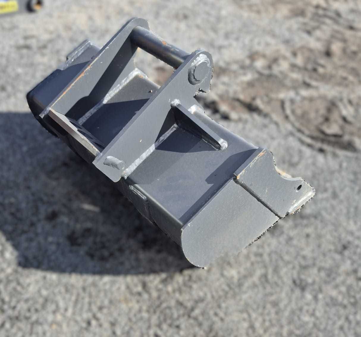 Łyżka kopiąca mocowanie MS01 0,8-2T JCB Koparka JCB CAT HITACHI YANMAR