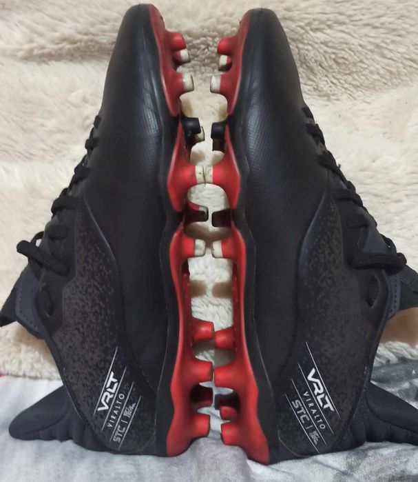 Buty sportowe/ korki