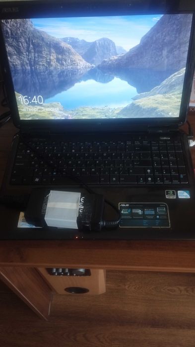 Ноутбук Asus K50I  (Windows 10 !) 15.6 Intel T4500 4 RAM 500 HDD