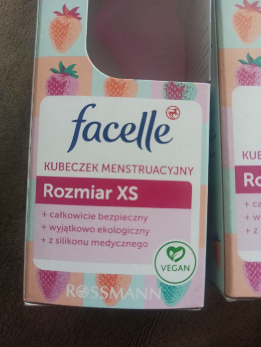 Kubeczek menstruacyjny z woreczkiemFacelle XS