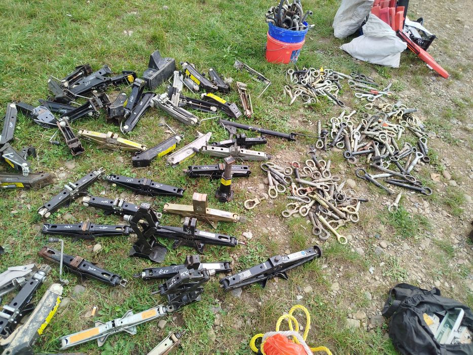 Домкрати оптом до авто