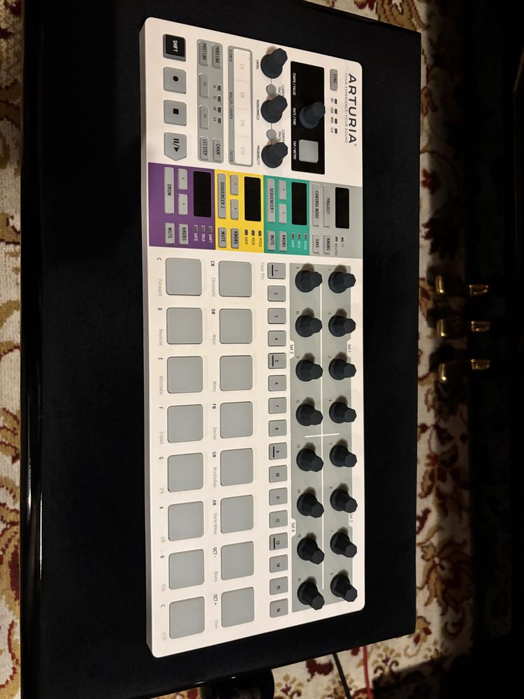 Arturia Beatstep Pro