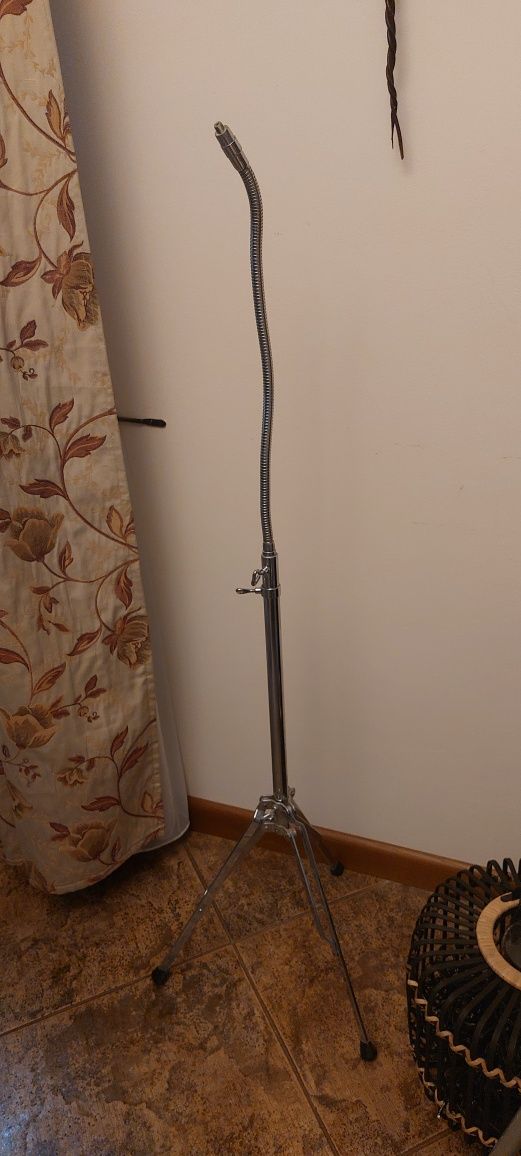 Statyw pod mikrofon lub lampę