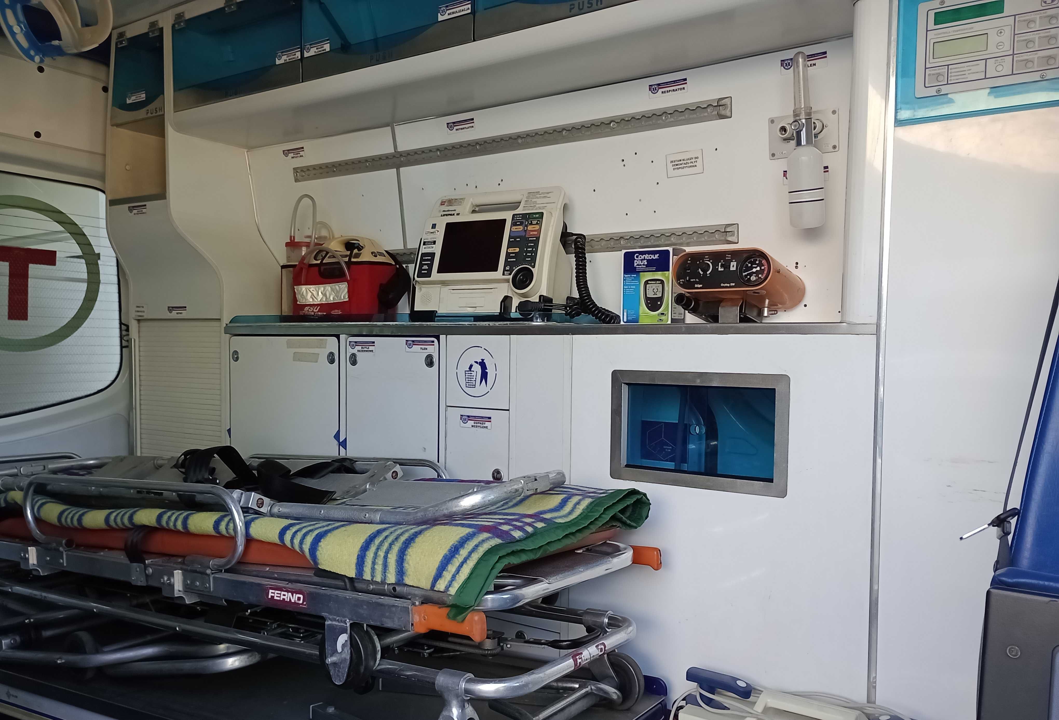 OKAZJA Karetka, Sanitarny Mercedes, Ambulans Wyposażony Lifepak, Nosze